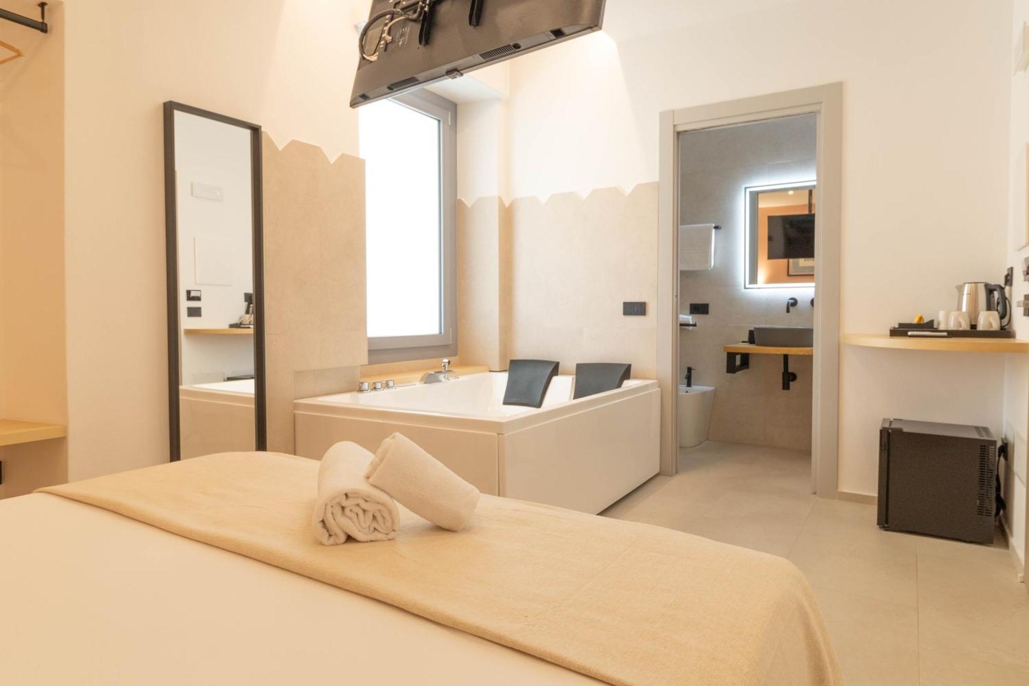 Sardinian Days - Suites & Rooms كالياري المظهر الخارجي الصورة