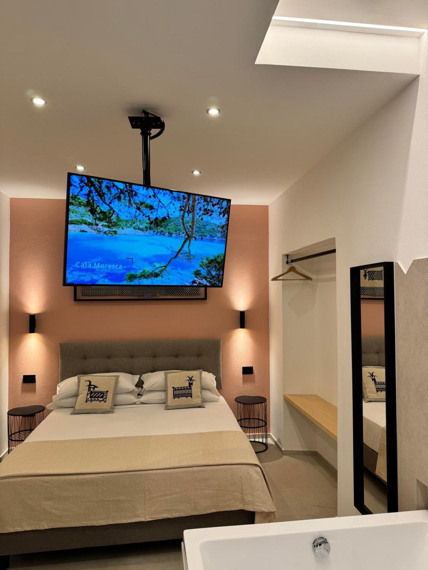 Sardinian Days - Suites & Rooms كالياري المظهر الخارجي الصورة